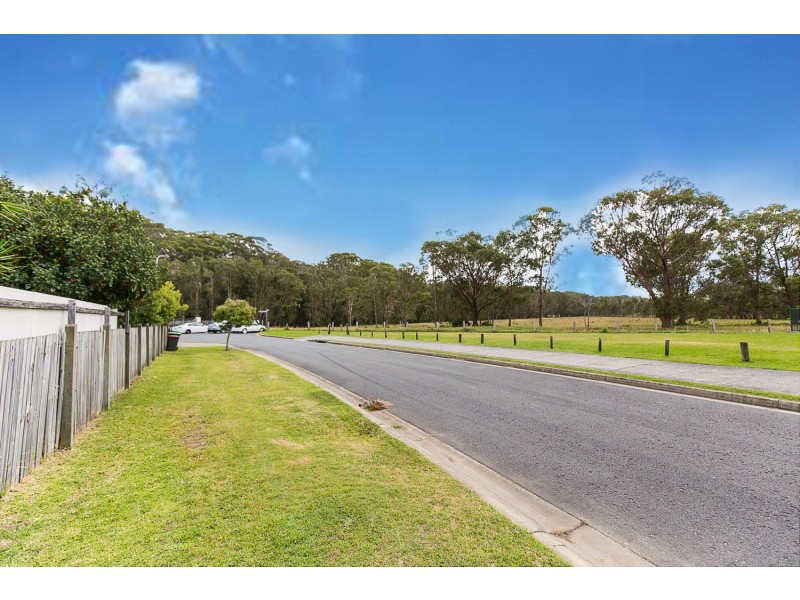 22 Stradbroke Drive, Tweed Heads South NSW 2486