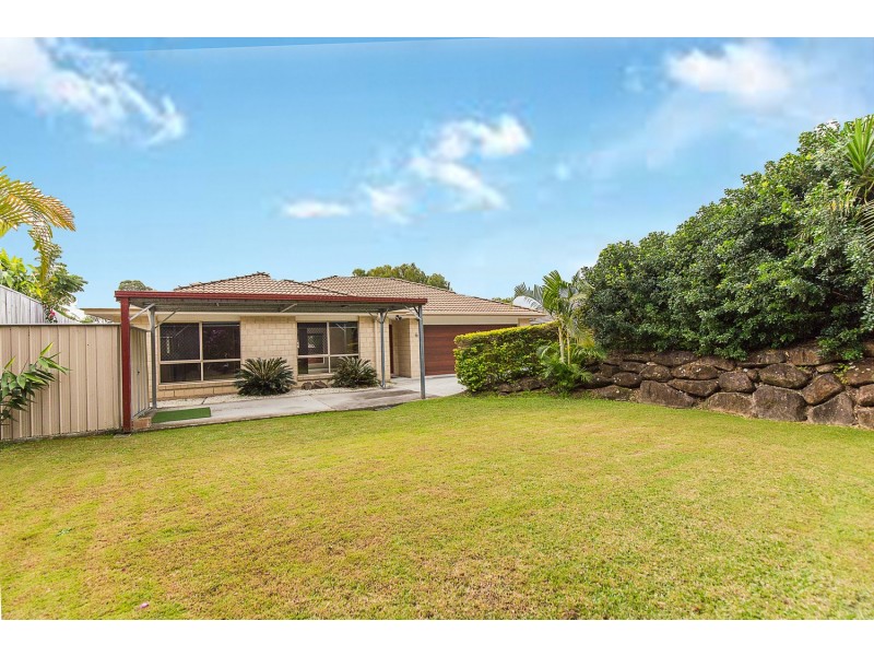 6 Belah Court, Banora Point NSW 2486