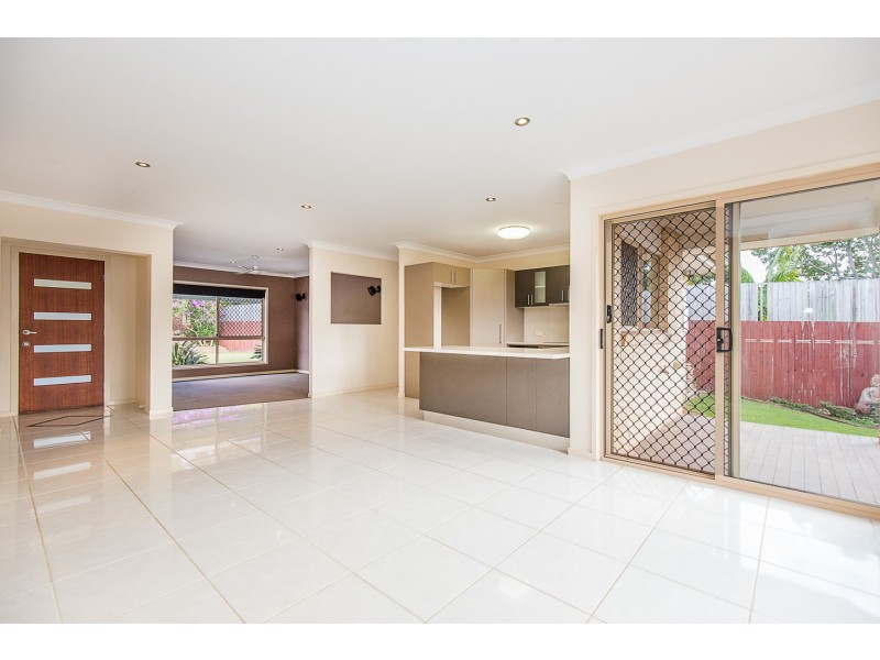 6 Belah Court, Banora Point NSW 2486