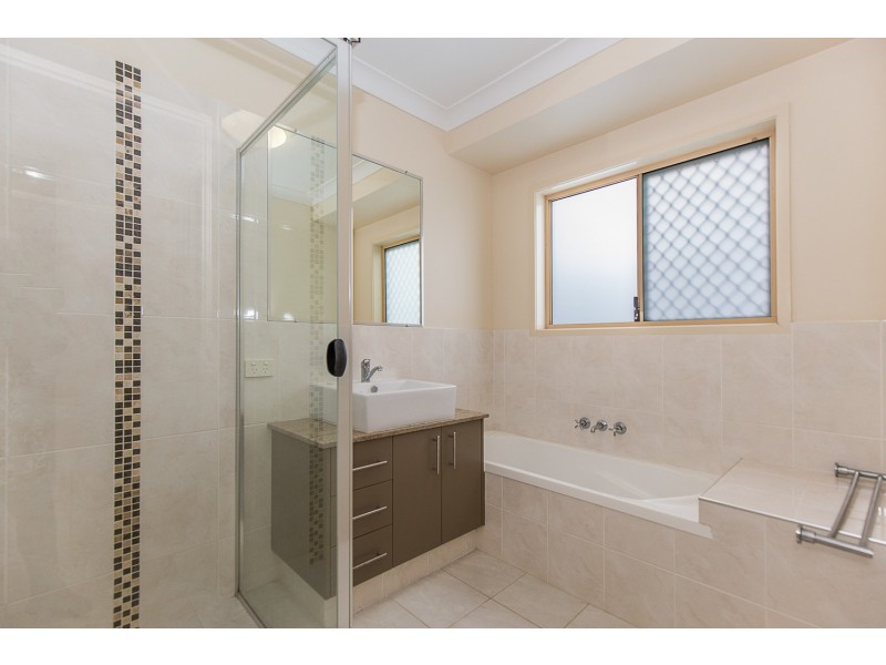 6 Belah Court, Banora Point NSW 2486