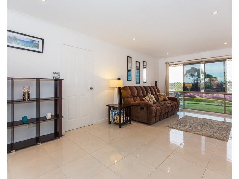 74 Glen Ayr Drive, Banora Point NSW 2486