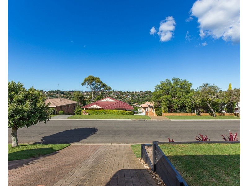 74 Glen Ayr Drive, Banora Point NSW 2486
