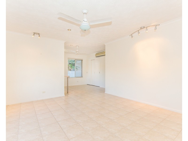 2/11 Ivory Crescent, Tweed Heads NSW 2485