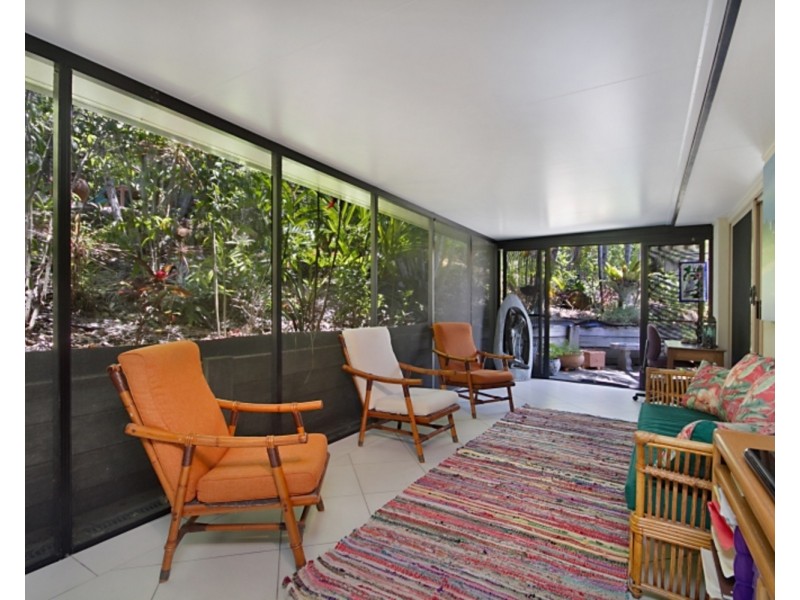 18 Honeymyrtle Drive, Banora Point NSW 2486