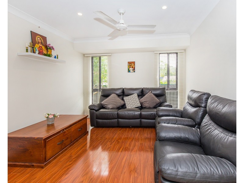 4 Donegal Court, Banora Point NSW 2486