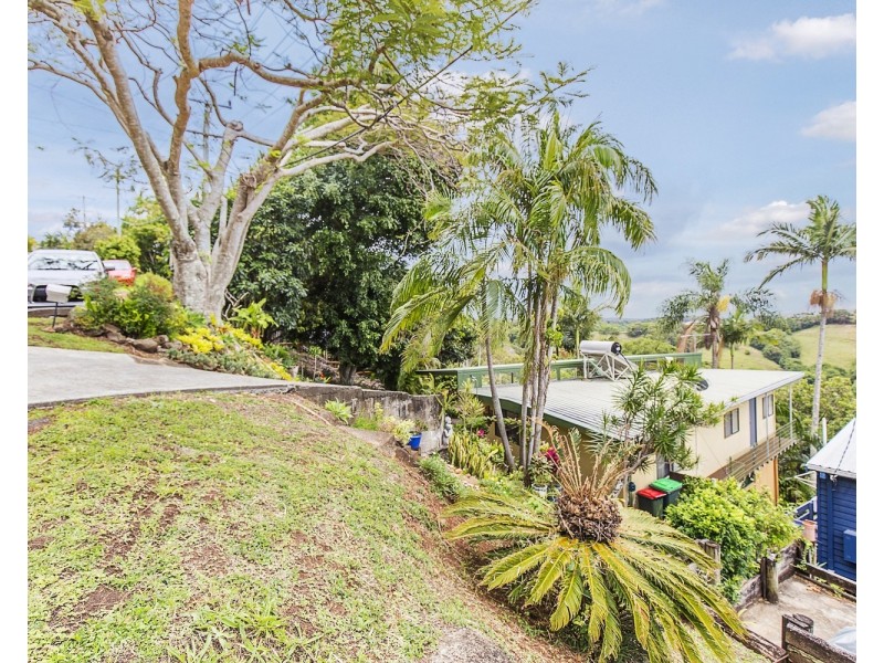 102 Peninsula Drive, Bilambil Heights NSW 2486