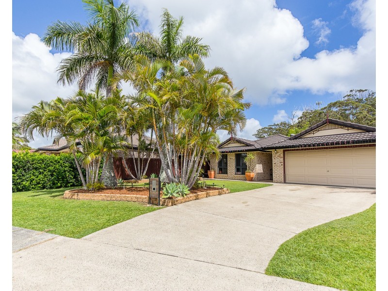 7 Stradbroke Drive, Tweed Heads South NSW 2486