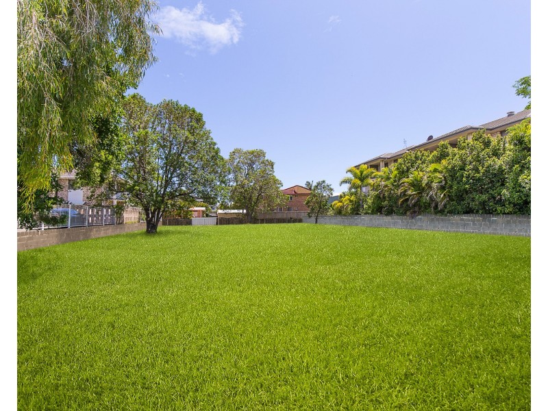 11 Parry Street, Tweed Heads South NSW 2486
