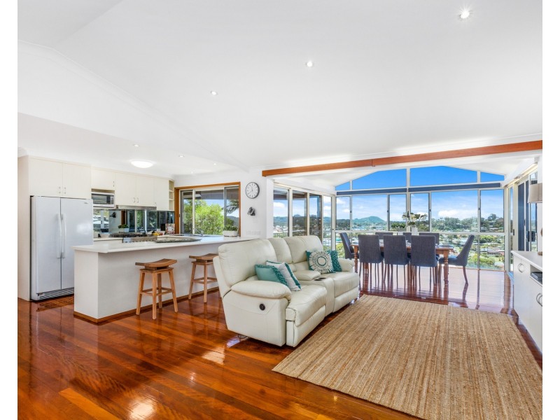 14 Correa Court, Elanora QLD 4221