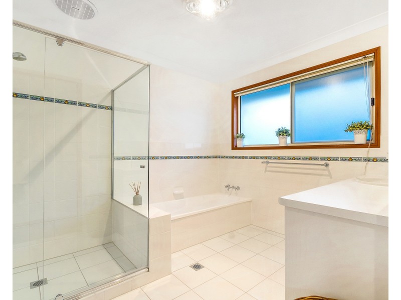 14 Correa Court, Elanora QLD 4221