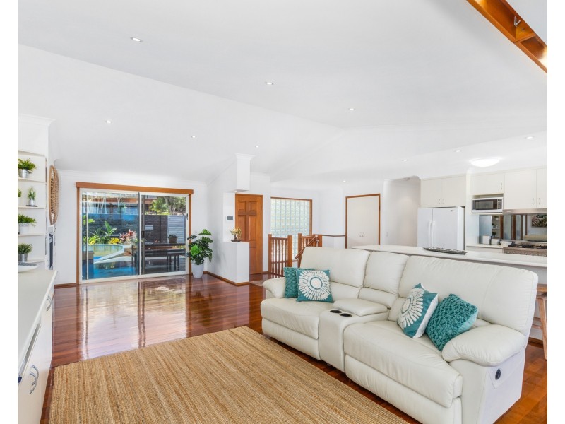 14 Correa Court, Elanora QLD 4221