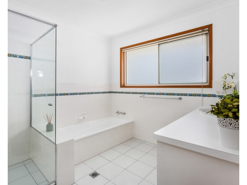 14 Correa Court, Elanora QLD 4221