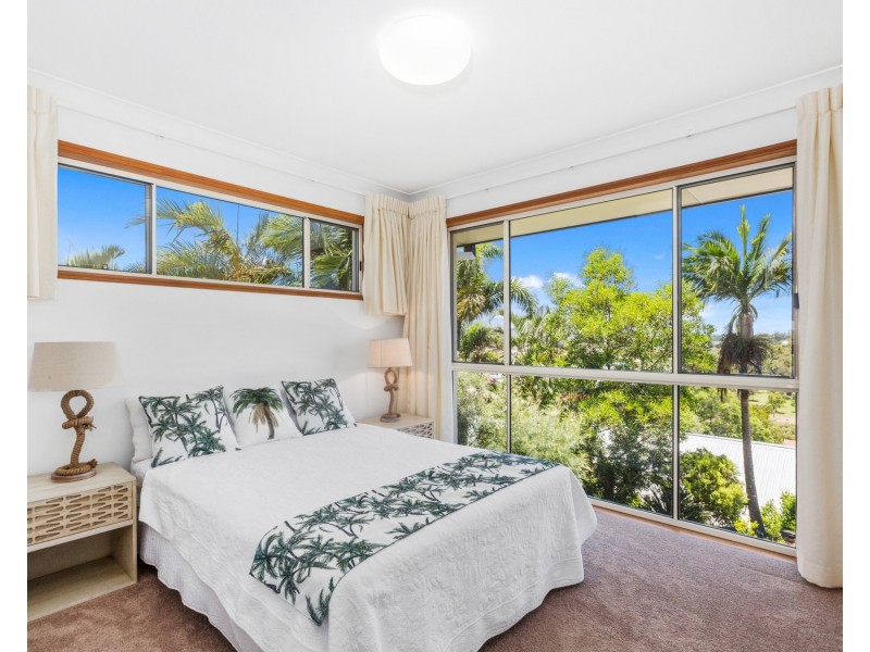 14 Correa Court, Elanora QLD 4221