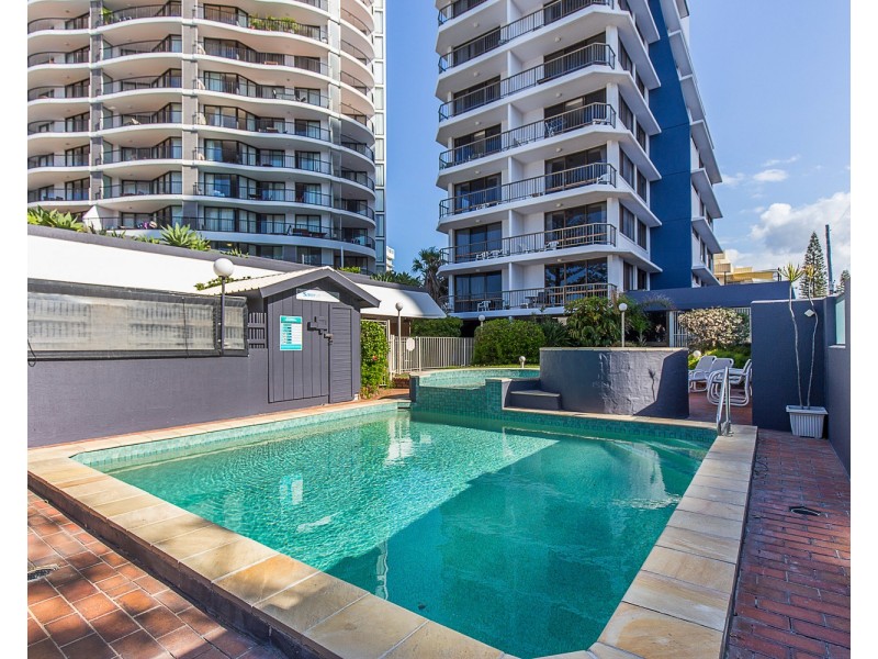 4/82 Marine Parade, Coolangatta QLD 4225