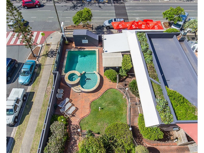 4/82 Marine Parade, Coolangatta QLD 4225