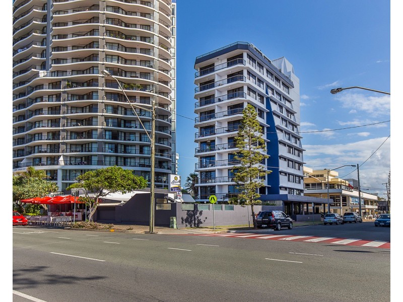4/82 Marine Parade, Coolangatta QLD 4225