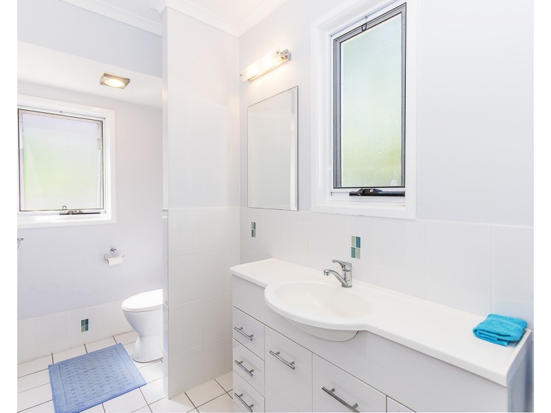 16 Elsie Street, Banora Point NSW 2486