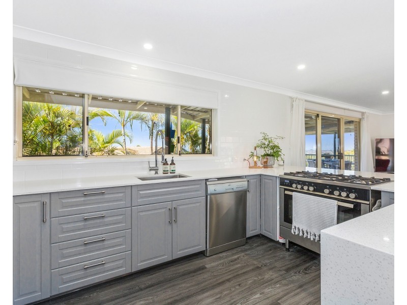 37 Karingal Avenue, Bilambil Heights NSW 2486