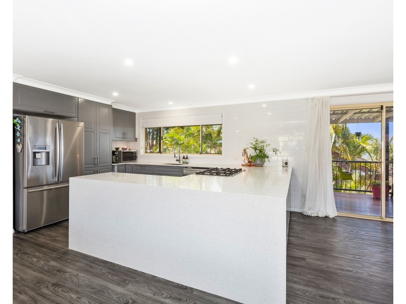 37 Karingal Avenue, Bilambil Heights NSW 2486