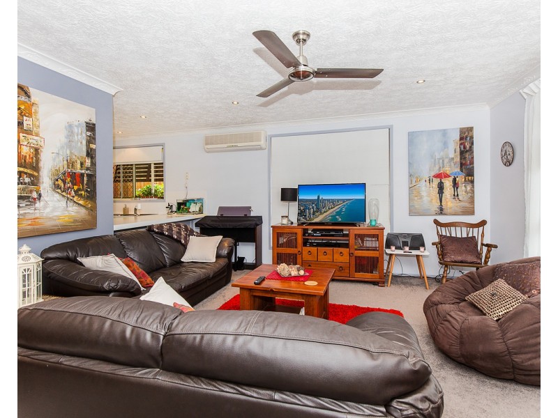 2/242 Darlington Drive, Banora Point NSW 2486