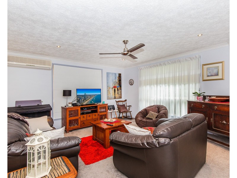 2/242 Darlington Drive, Banora Point NSW 2486