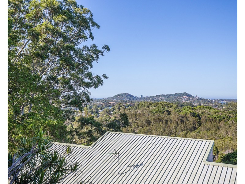 13 Hillcrest Avenue, Tweed Heads South NSW 2486