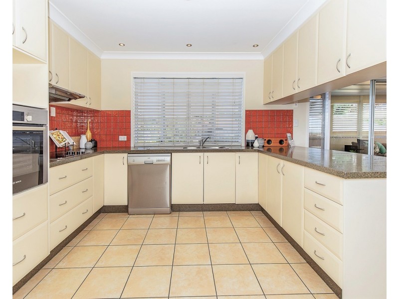 11 White Fig Court, Banora Point NSW 2486