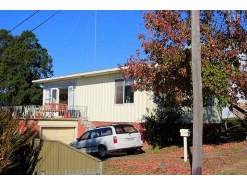 2 Aubrey Street, Killarney Vale NSW 2261