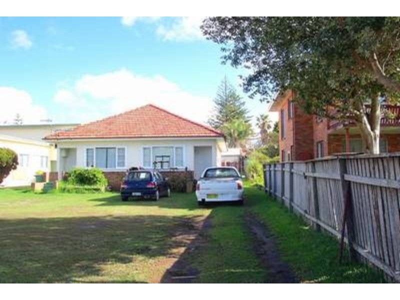 2/209 Bay Road, Toowoon Bay NSW 2261