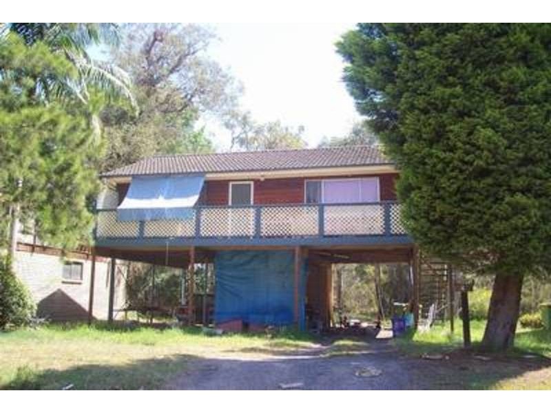 4 The Peninsula, Tumbi Umbi NSW 2261