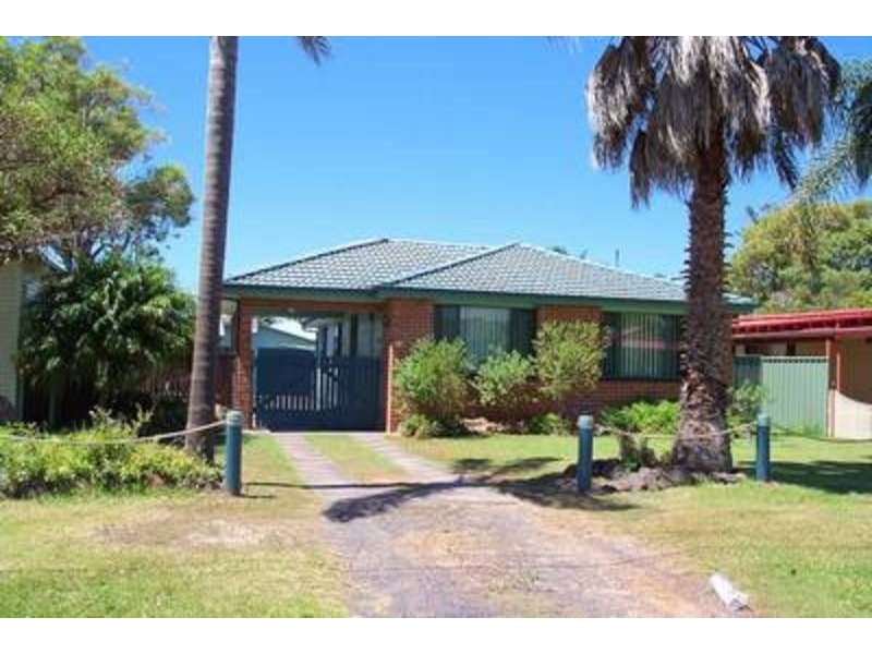 53 Kathleen White Crescent, Killarney Vale NSW 2261
