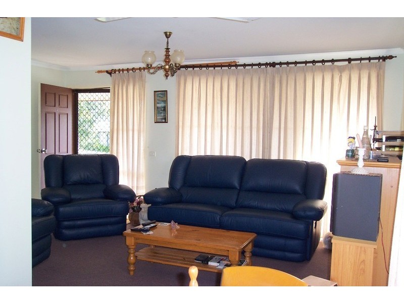 20 Premier Way, Bateau Bay NSW 2261