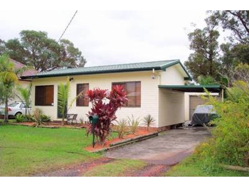 9 Erin Avenue, Berkeley Vale NSW 2261
