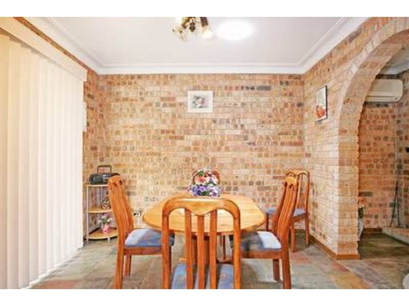 13 Sunnyhills Terrace, Berkeley Vale NSW 2261
