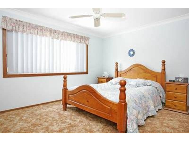 13 Sunnyhills Terrace, Berkeley Vale NSW 2261