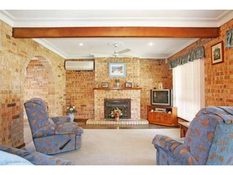 13 Sunnyhills Terrace, Berkeley Vale NSW 2261