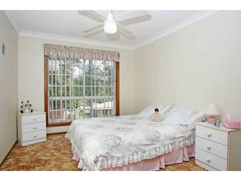 13 Sunnyhills Terrace, Berkeley Vale NSW 2261