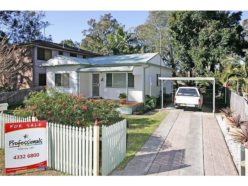 6 Henry Street, Chittaway Point NSW 2261