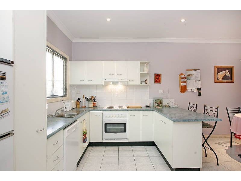 6 Henry Street, Chittaway Point NSW 2261