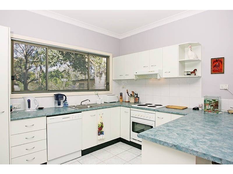 6 Henry Street, Chittaway Point NSW 2261