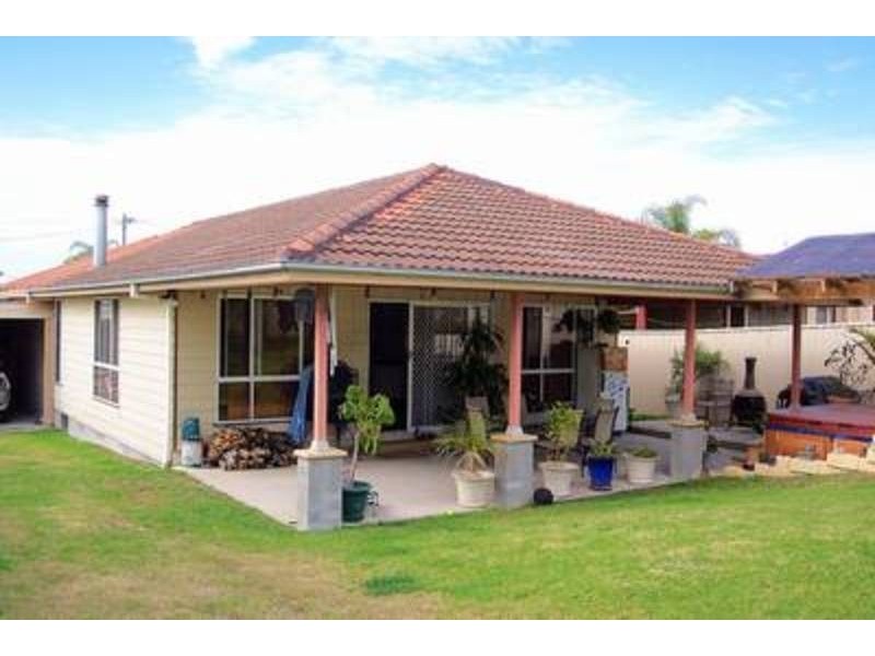 81 Hume Boulevard, Killarney Vale NSW 2261