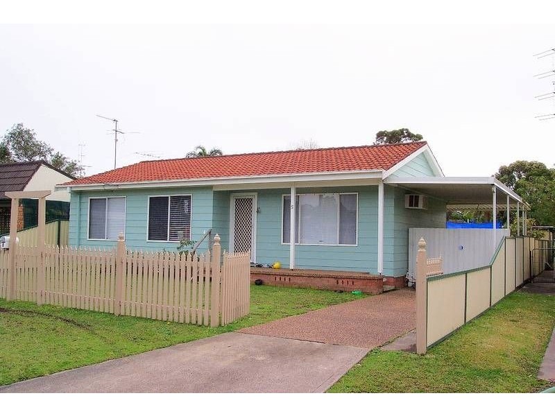 5 Kurraba Parade, Berkeley Vale NSW 2261