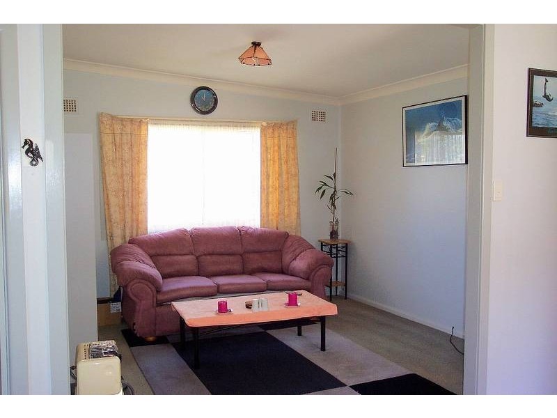 33 Adelaide Street, Tumbi Umbi NSW 2261