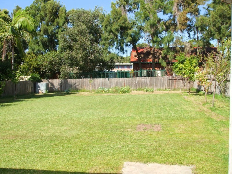 38 Sturt Street, Killarney Vale NSW 2261