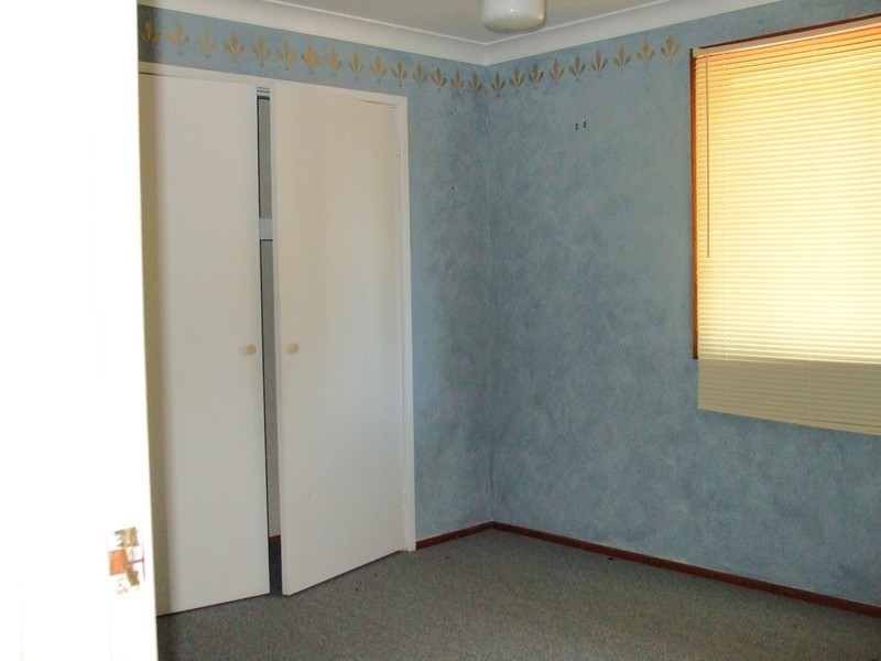 52 Shannon Parade, Berkeley Vale NSW 2261