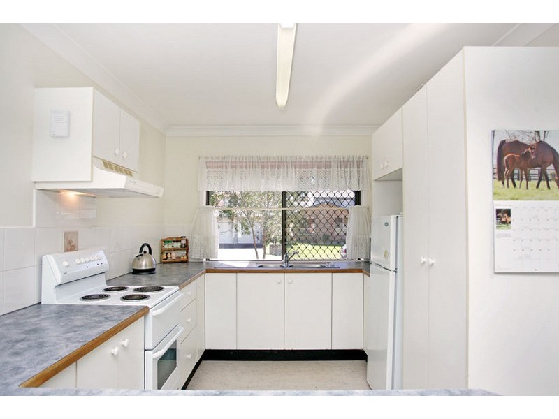 2 Melaleuca Street, Killarney Vale NSW 2261