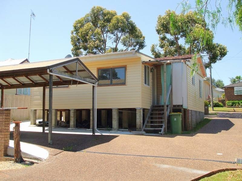 33 Carlyon Street, Killarney Vale NSW 2261