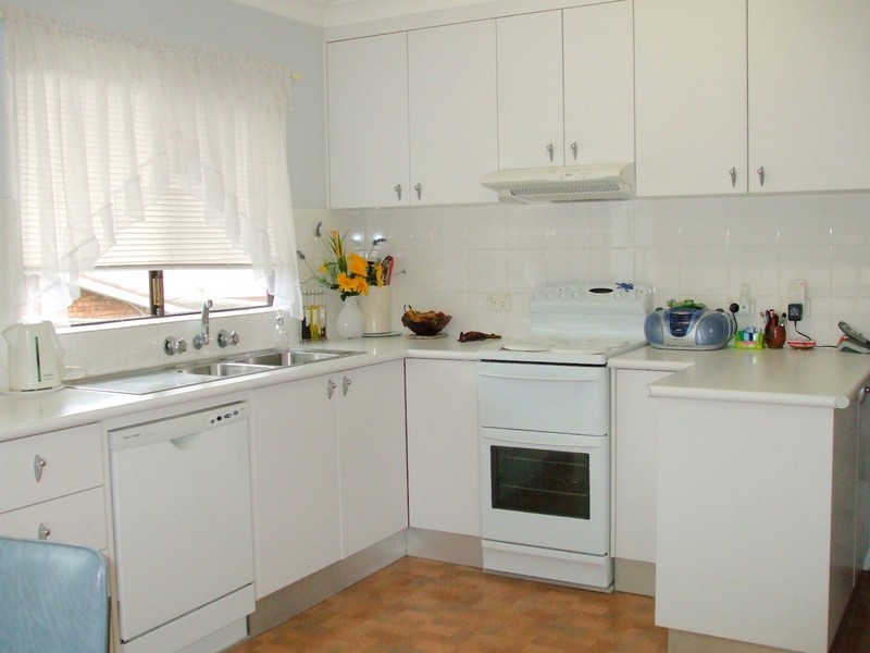 21 Ferndale Street, Killarney Vale NSW 2261