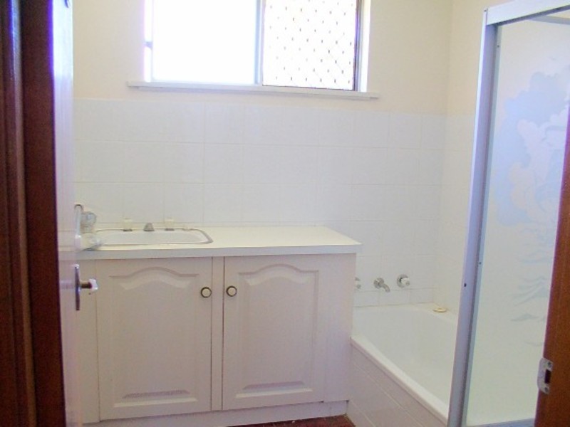 46 Dampier Boulevard, Killarney Vale NSW 2261