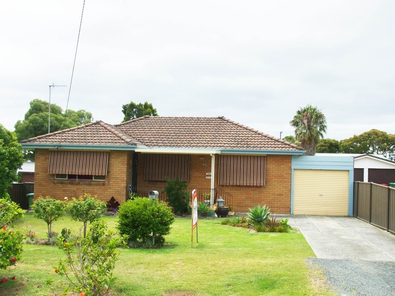 46 Dampier Boulevard, Killarney Vale NSW 2261
